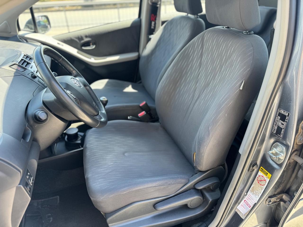 Toyota Yaris 1.3 5 porte 2009 neopatentati
