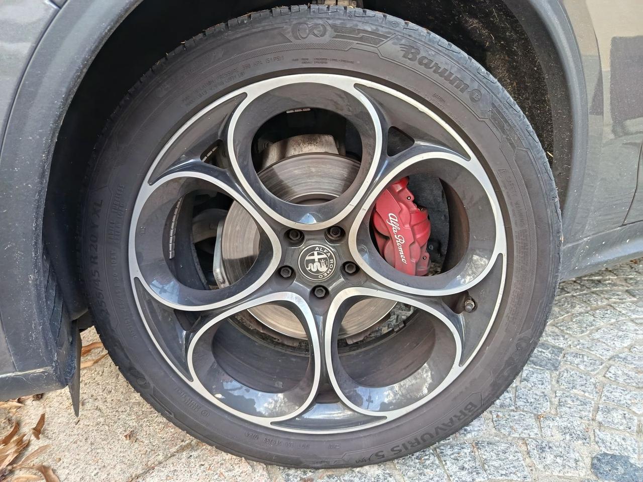 Alfa Romeo Stelvio Sport Tech 2.2 #7918