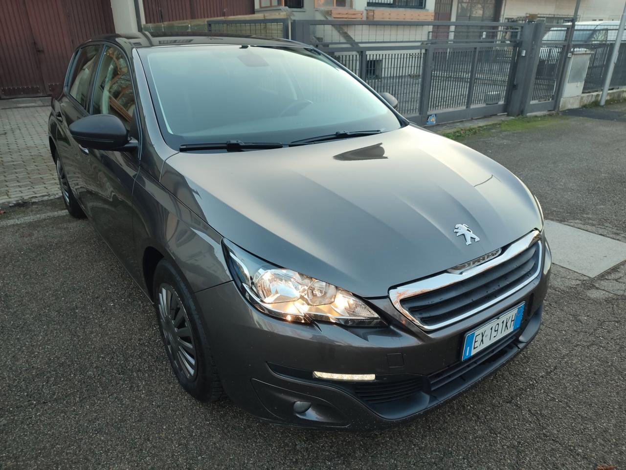 PEUGEOT 308 DEL 2014 TURBO BENZINA EURO6B 8GOMME