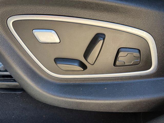 RENAULT Scenic ENERGY INITIALE PARIS