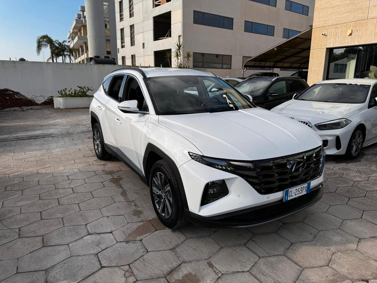 HYUNDAI TUCSON 1.6 HEV 2023 SUPER ACCESSORIATA