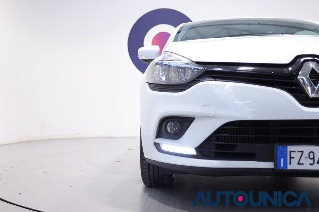 RENAULT Clio TCE 12V 75 CV 5 PORTE GENERATION NEOPATENTATI
