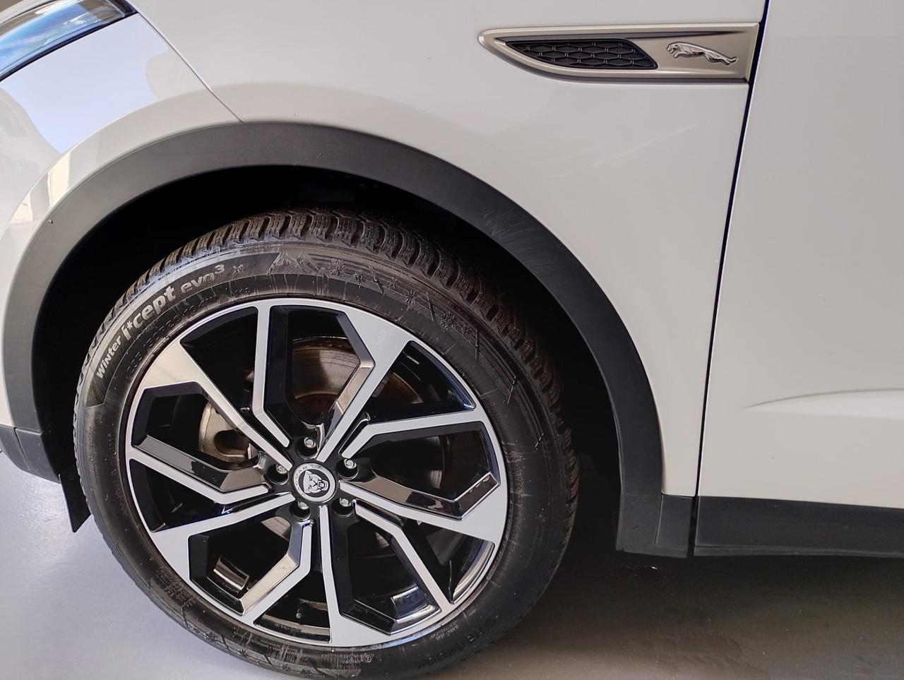 Jaguar E-Pace 2.0D I4 163 CV AWD Auto R-Dynamic SE