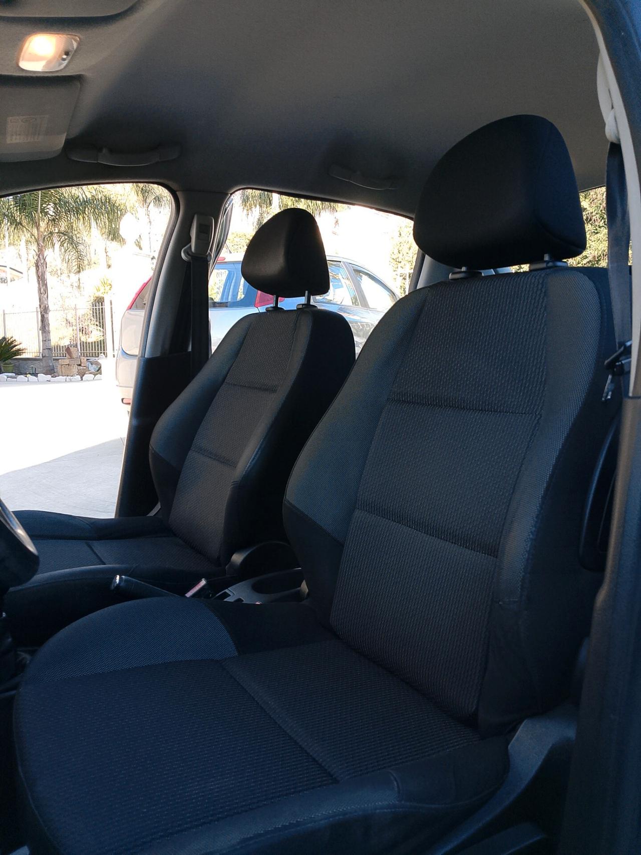 Peugeot 207 1.4 HDi 70CV 5p. X Line Business