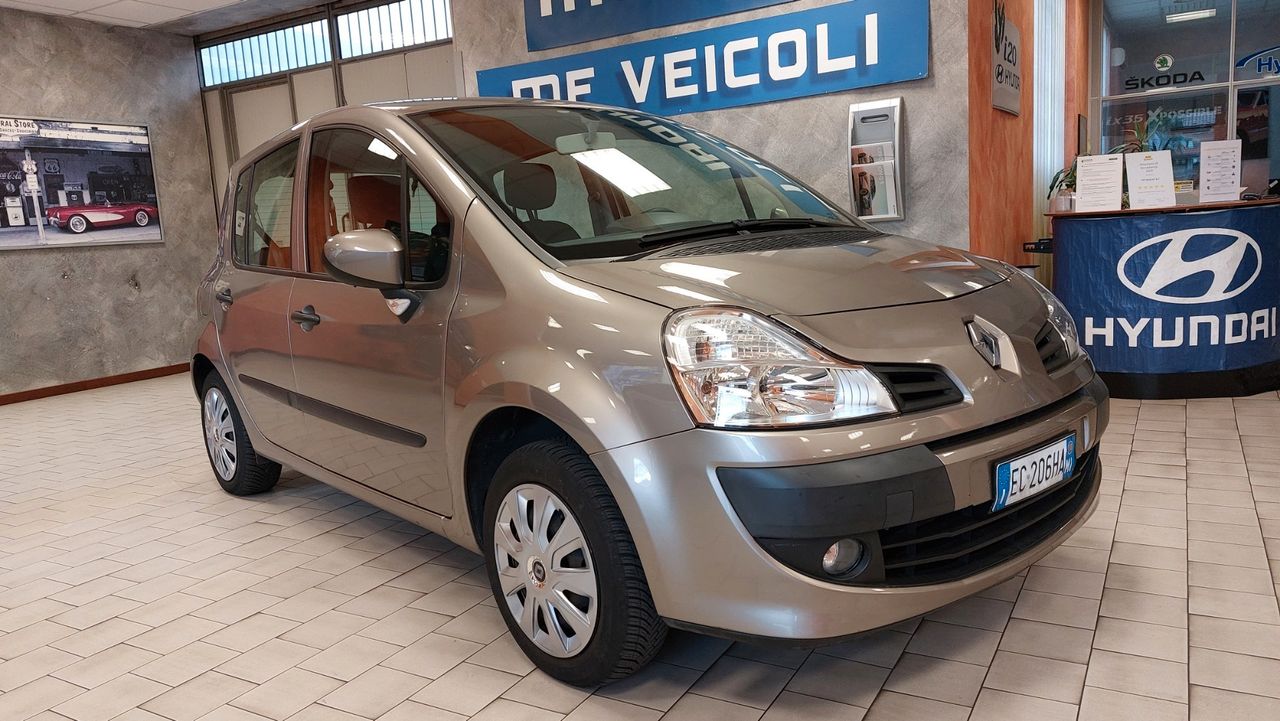 Renault Modus 1.2 16V Dynamique AUTOMATICA NEOPATENTATI