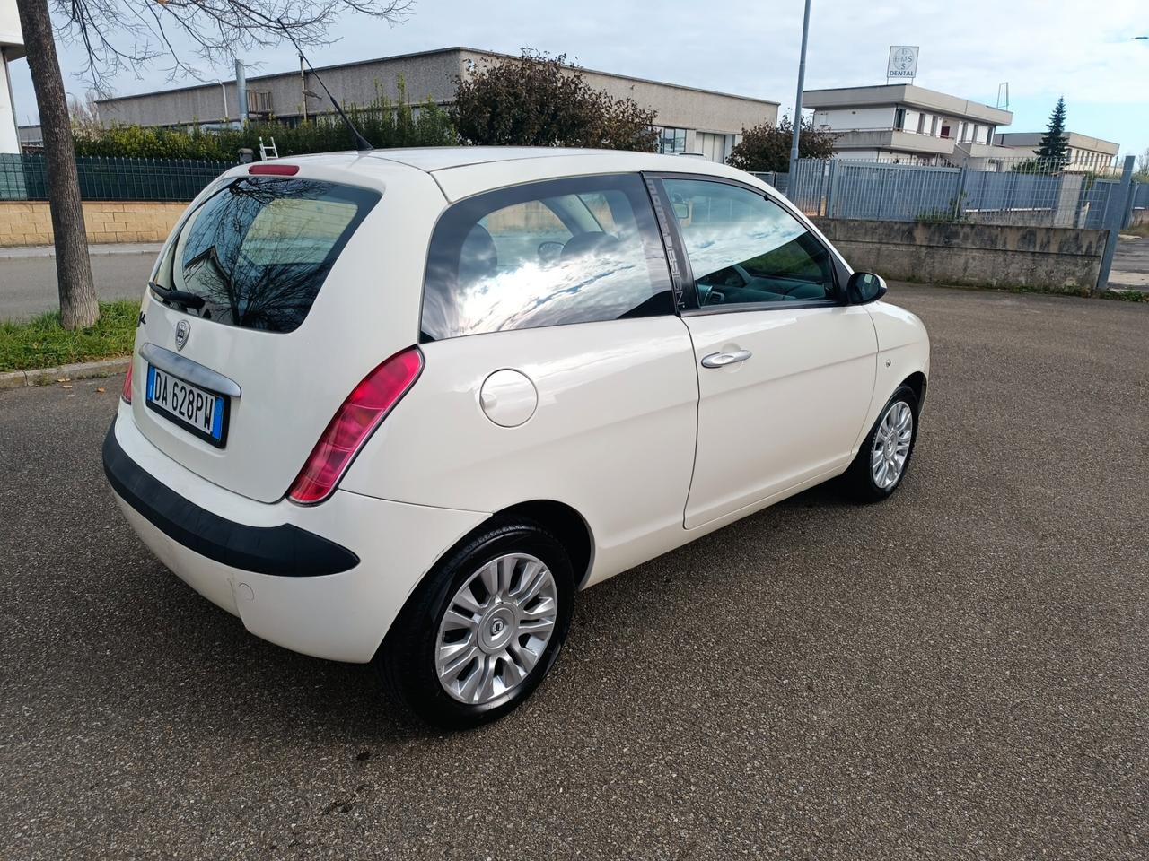 Lancia Ypsilon 1.2 SOLO 108.000 KM NEOPATENTATI