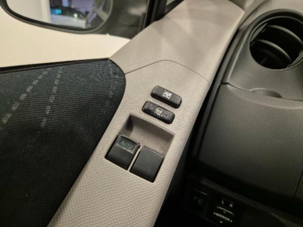 Toyota Yaris 5 Porte 1.3 Sol - NEOPATENTATI - Clima - Radio CD