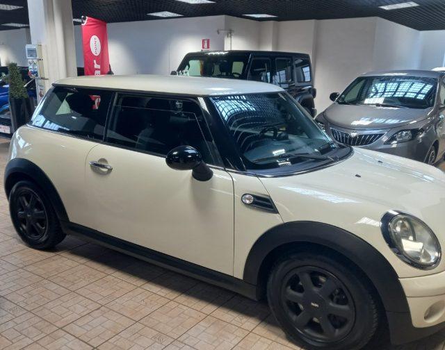 MINI One 1.4 16V One (55kW)