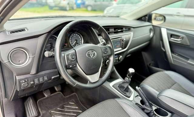 Toyota Auris 5p 2.0 d-4d Lounge