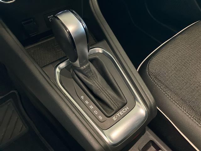 RENAULT Captur 1.6 E-Tech hybrid Intens 145cv auto