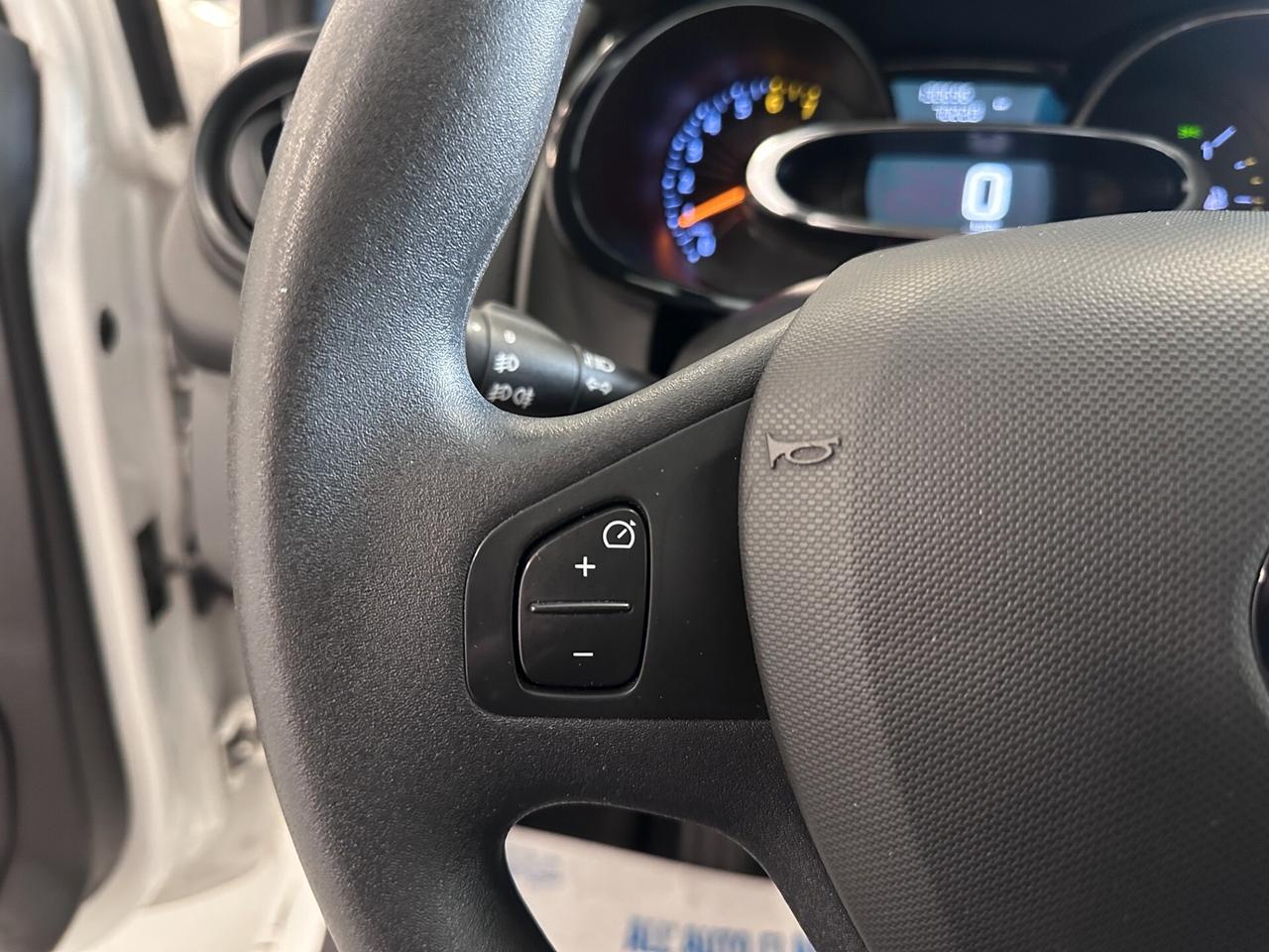 RENAULT CLIO 1.2 BENZINA 5 PORTE