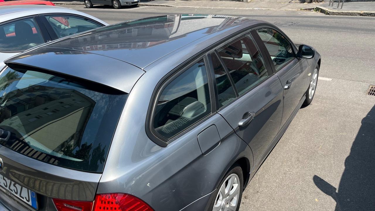 Bmw 318 318i cat Touring Attiva