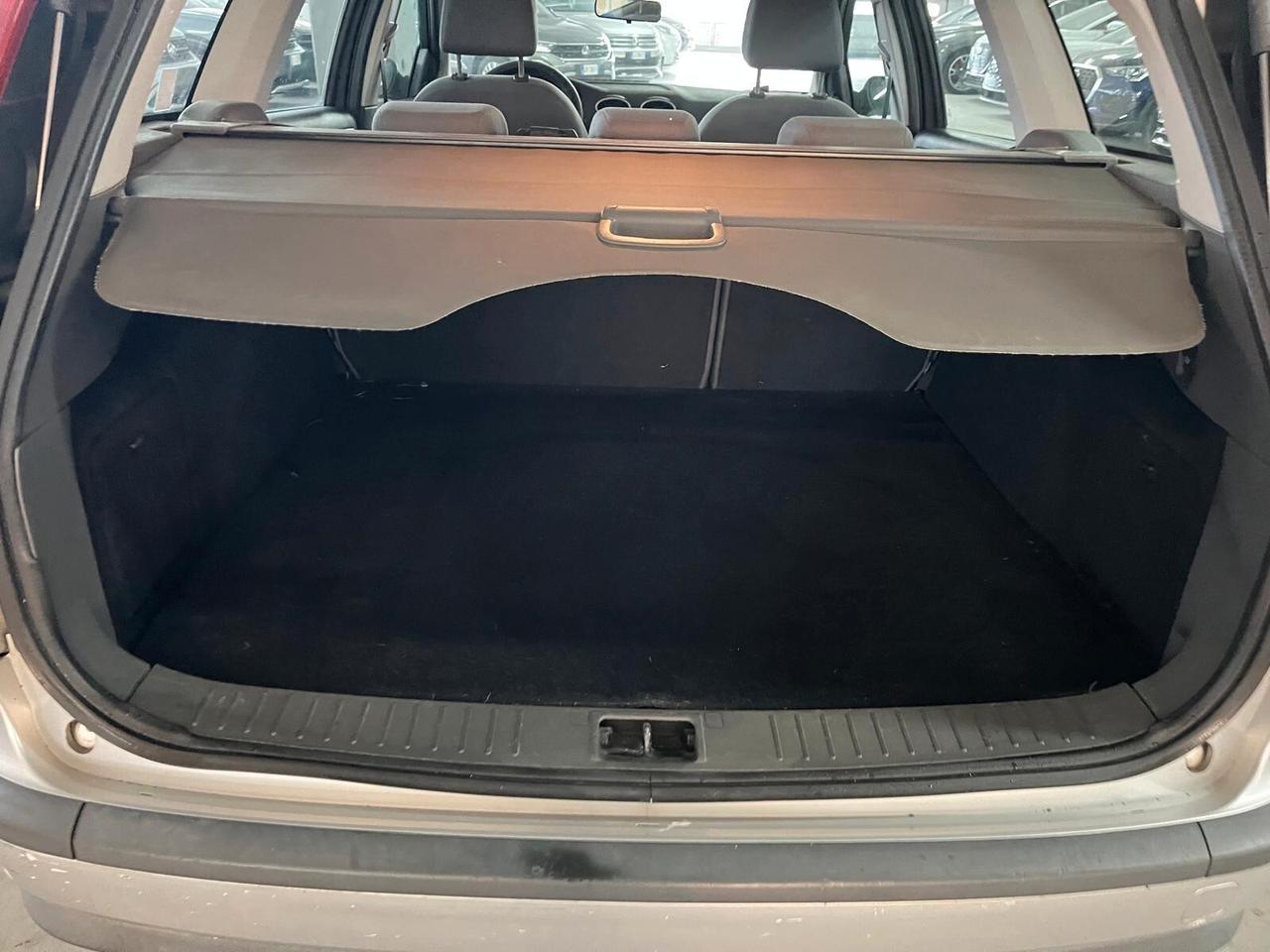 Ford Focus 1.6 90 CV SW