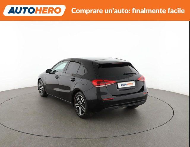 MERCEDES-BENZ A 180 d Automatic Business