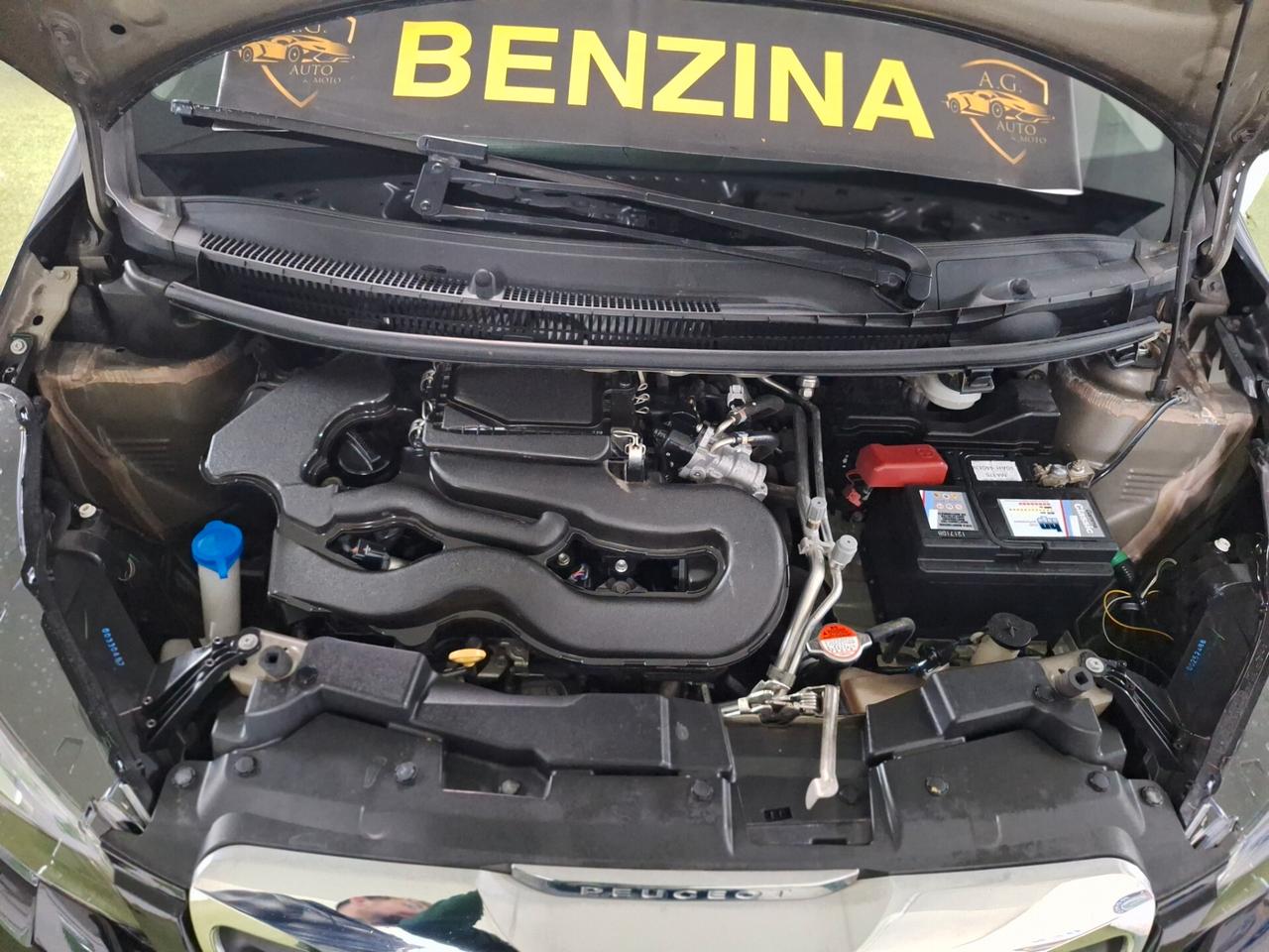 Peugeot 108 VTi 72 ETG 5 porte GT Line