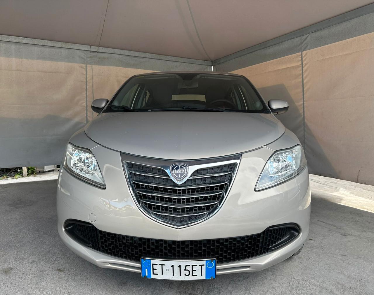 Lancia Ypsilon 0.9 Twinair 85 CV 5P Metano Ecochic Gold
