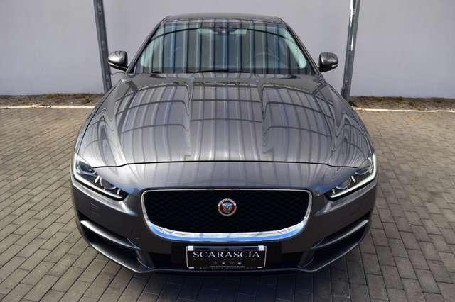 Jaguar XE 2.0 D 180 cv Automatica Prestige
