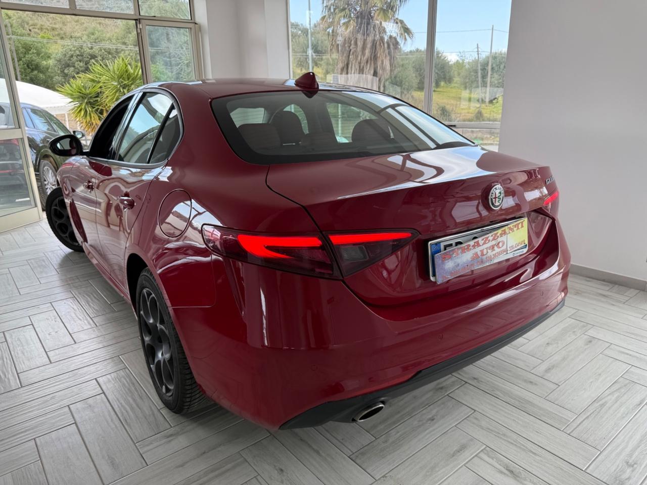 Alfa Romeo Giulia 2.2TurboD150cv ROSSO FERRARI+CARTIER2019
