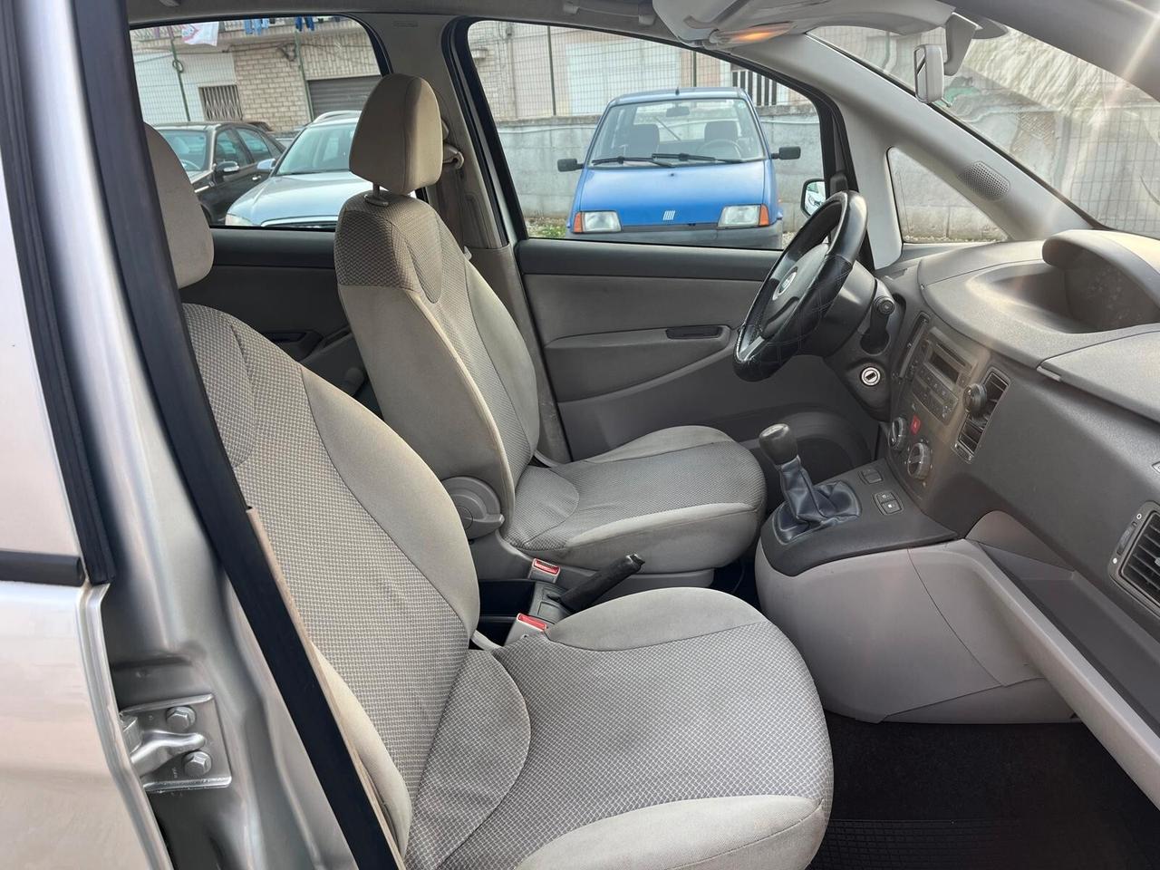 Fiat Idea 1.3 Multijet 16V Active