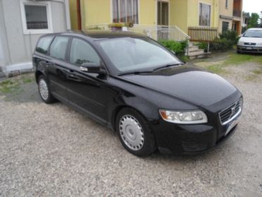 Volvo V50 2.0 D aut. Momentum 136CV