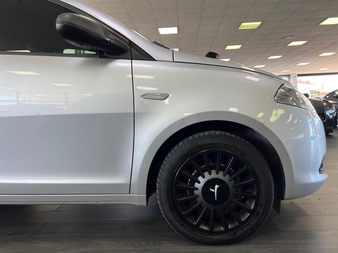 Lancia Ypsilon Ypsilon 1.3 mjt Elefantino