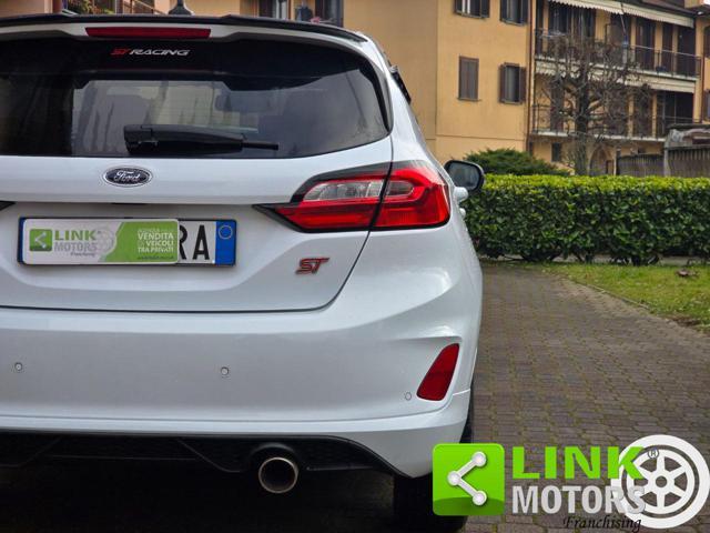 FORD Fiesta 1.0 EcoBoost 125 CV Hybrid ST-Line