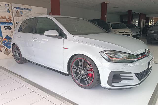 VOLKSWAGEN Golf GTI Performance 2.0 230 CV TSI DSG