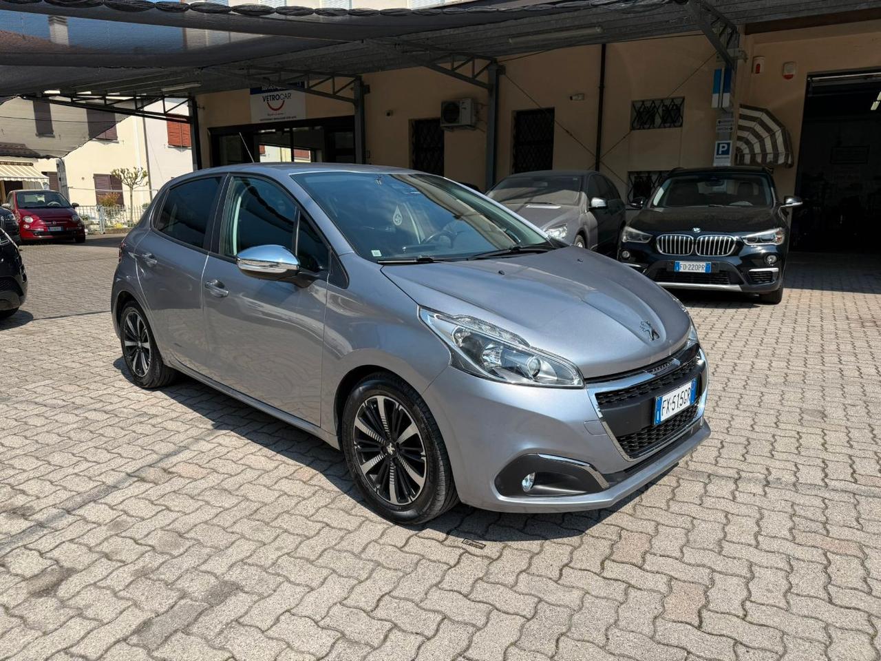 Peugeot 208 5 Porte 208 5p 1.5 bluehdi GT Line s&s 100cv OK NEOPATENTATO