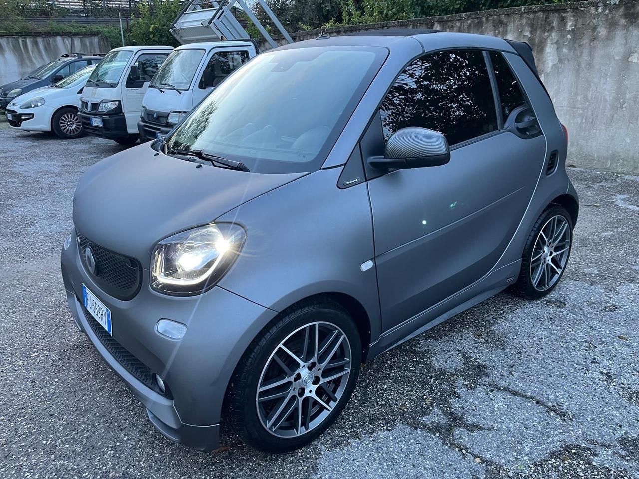 Smart fortwo brabus cabrio/xclu-km 64000-2017