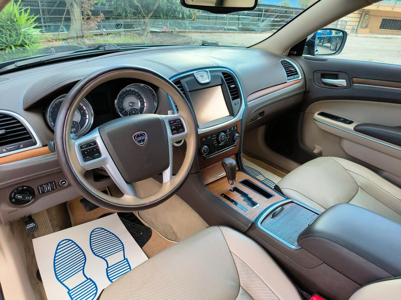 Lancia Thema 3.0 V6 Multijet II 239 CV Platinum