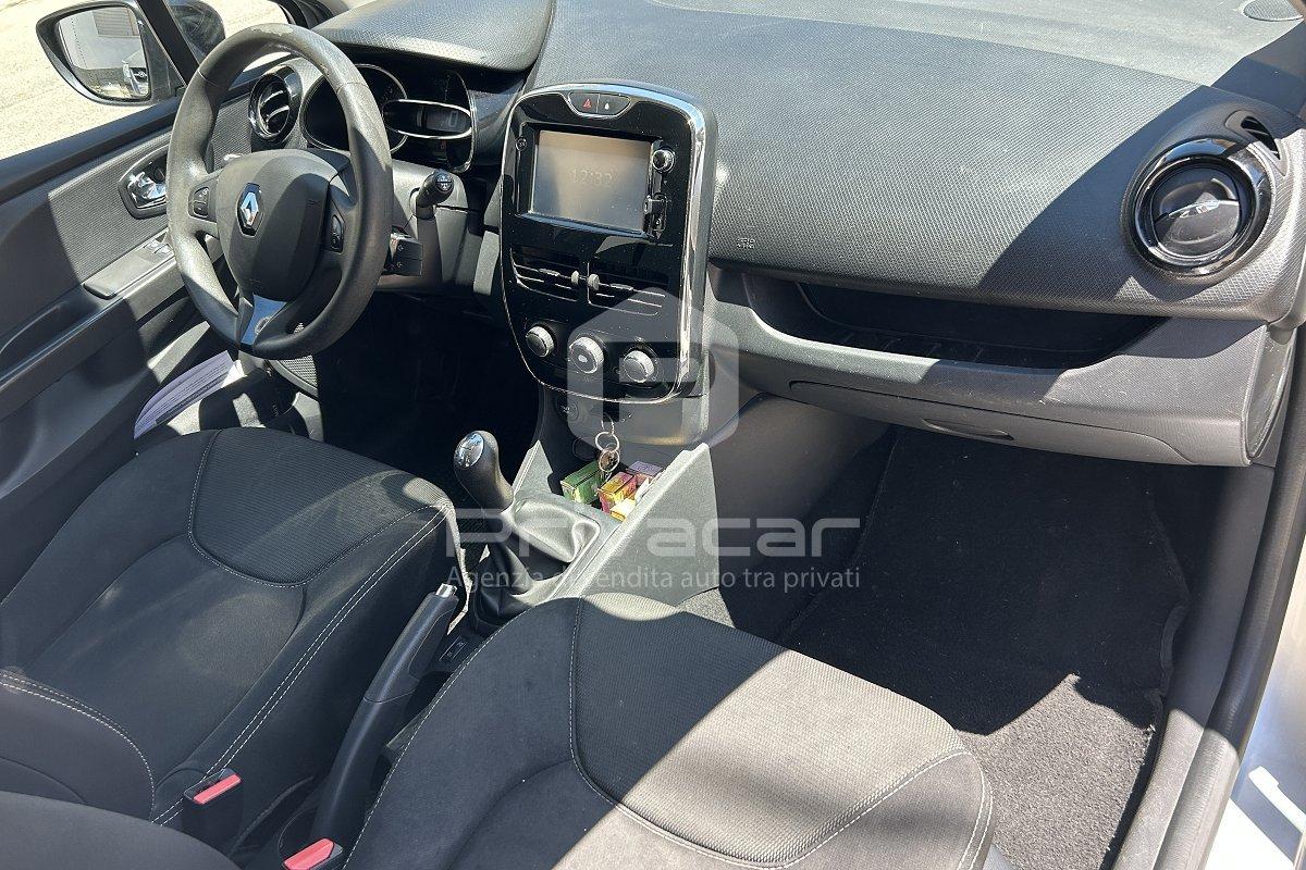 RENAULT Clio 1.2 75CV 5 porte Live