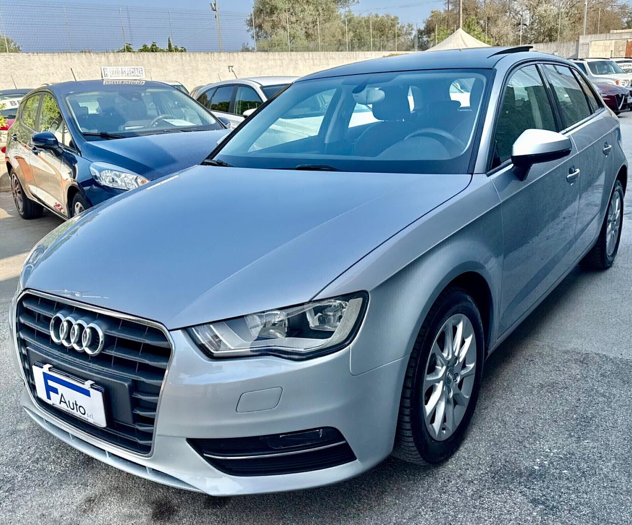 Audi A3 1.6 TDI,TETTO APRIBILE ,Climatronic bizona,Navi,ecc.