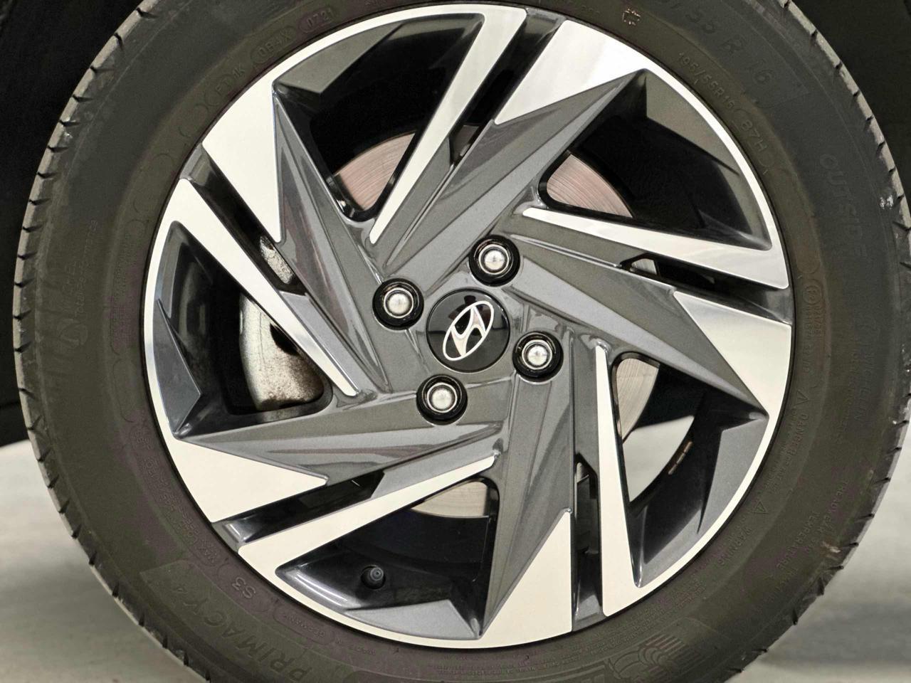 HYUNDAI Bayon 1.0 T-GDI Hybrid 48V iMT XLine