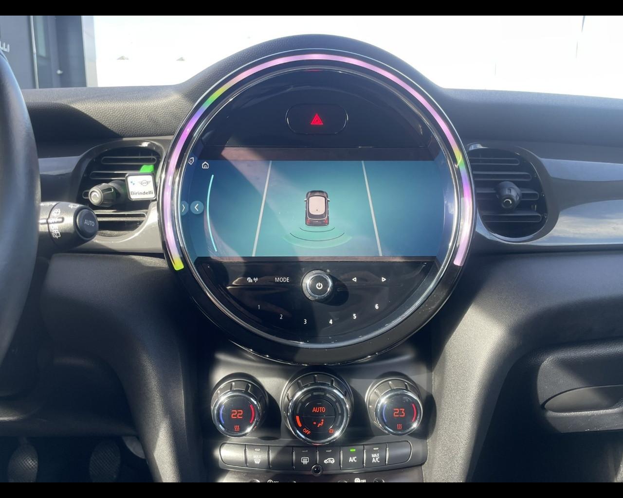 MINI Mini 4ª serie (F56) - Mini 1.5 One Camden Edition