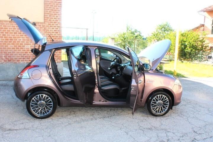 Lancia Ypsilon 1.3 MJT 16V 95 CV 5 porte S&S Elle STUPENDA INTERNO ALCANTARA CLIMA AUTOMATICO