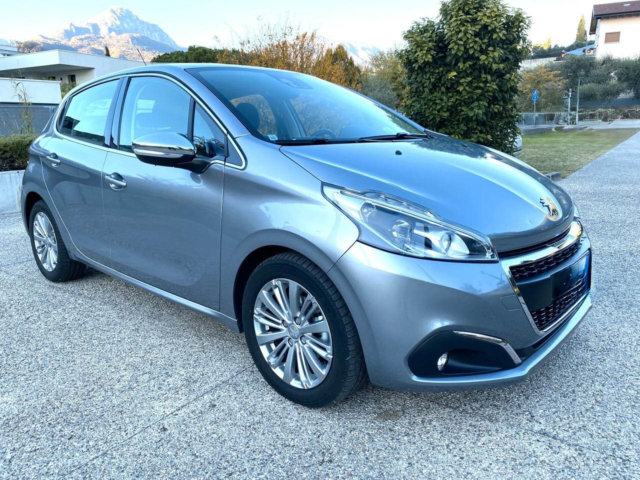 Peugeot 208 PureTech 82 Stop&Start 5 porte Allure >PERFETTA !!!