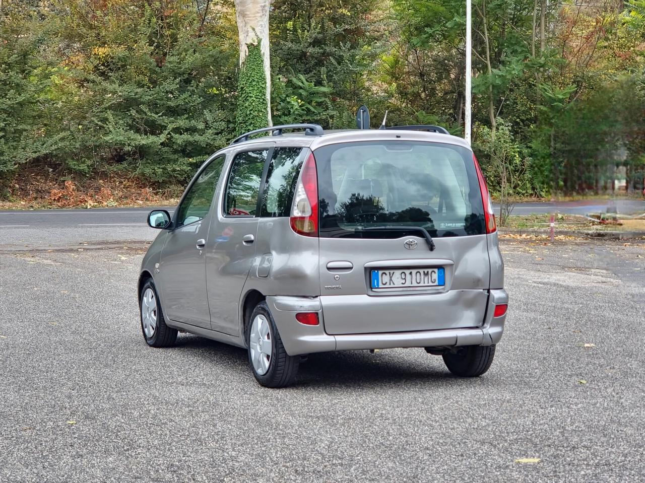 Toyota Yaris Verso 1.4 tdi D-4D cat 5 porte 2004-E3 Manuale