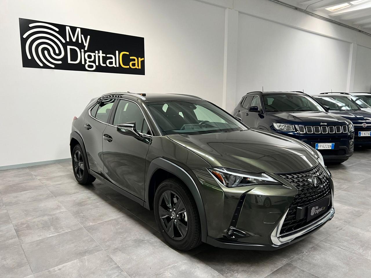 Lexus UX Hybrid Urban