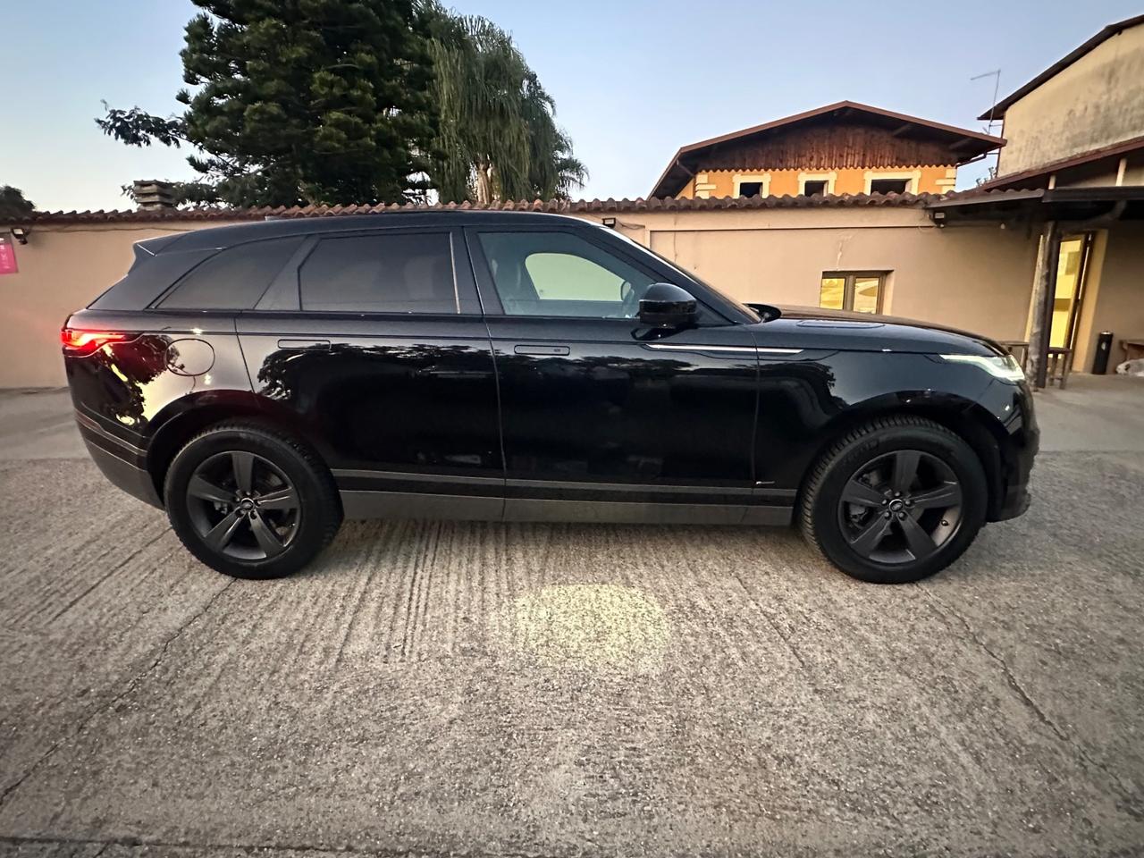 Land Rover Range Velar 2.0D I4 240 CV R-Dynamic S