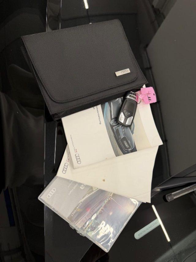 AUDI TT Coupé 1.8 TFSI S line //BELL1SS1MA//