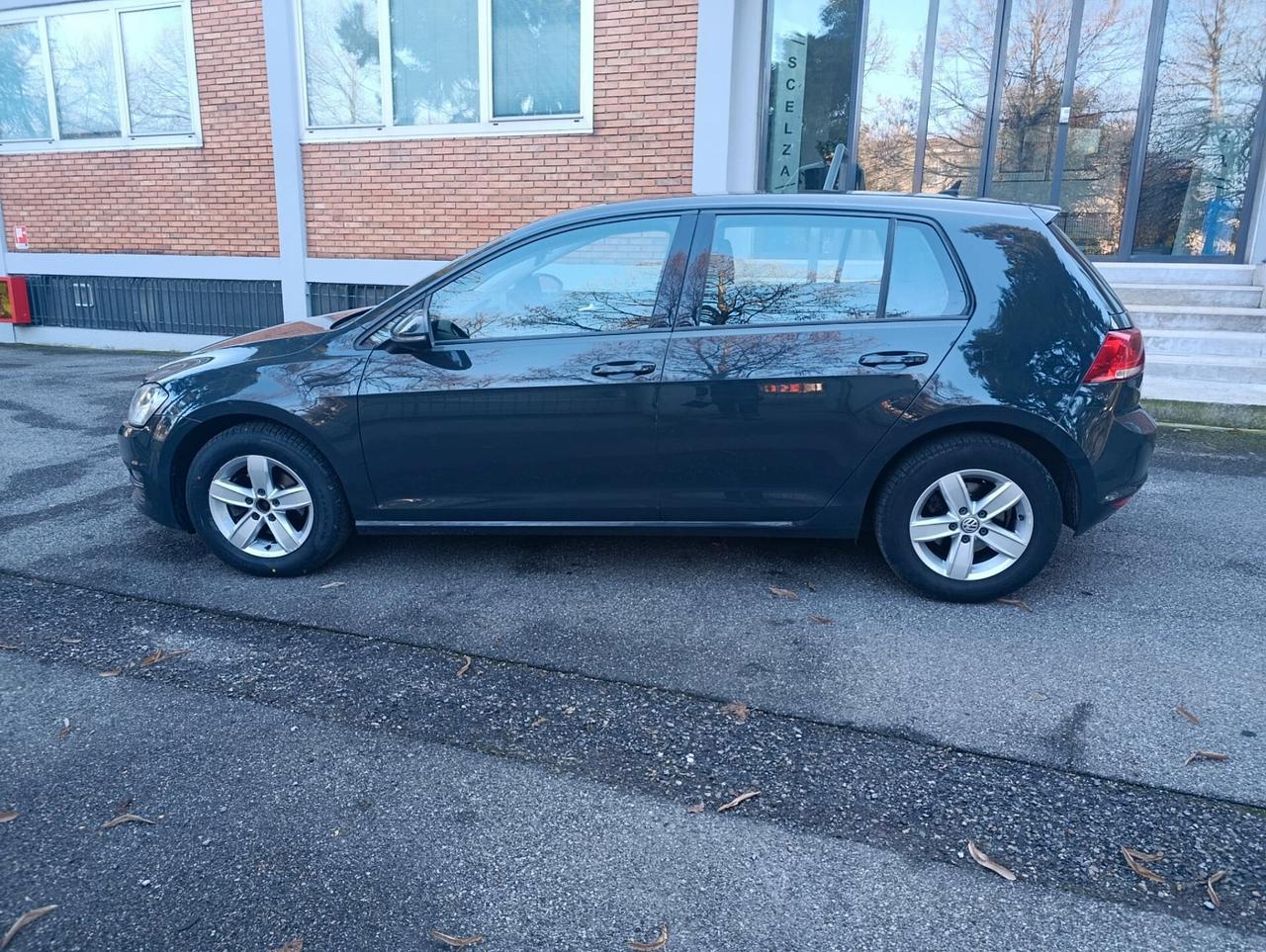 Volkswagen Golf 1.2 TSI 85 CV 5p. Trendline BlueMotion Technology - NEOPATENTATI