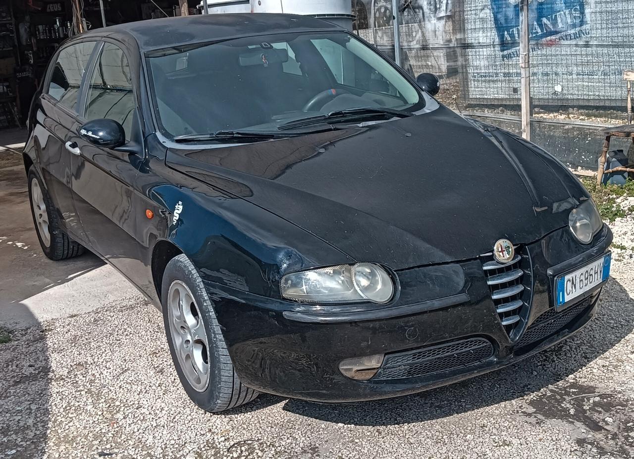 Alfa Romeo 147 1.9 JTD (115 CV) cat 5p. Distinctive