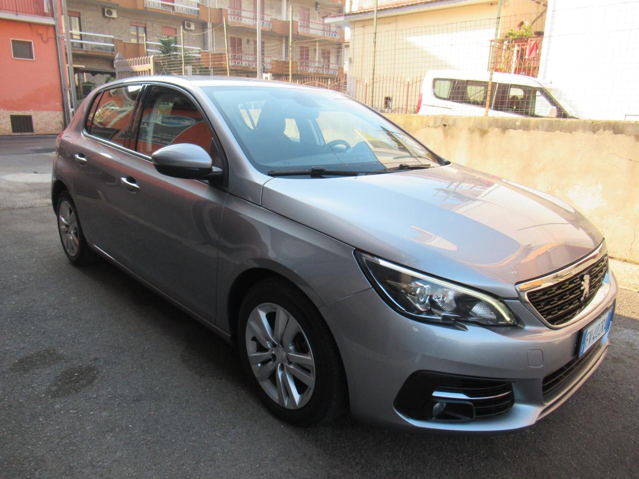 Peugeot 308 BlueHDi 130 S&S Allure