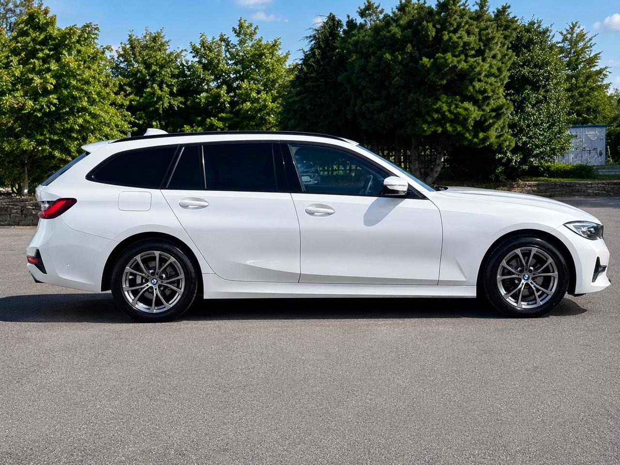 Bmw 320 320d 48V xDrive Touring Sport pacchetto luci