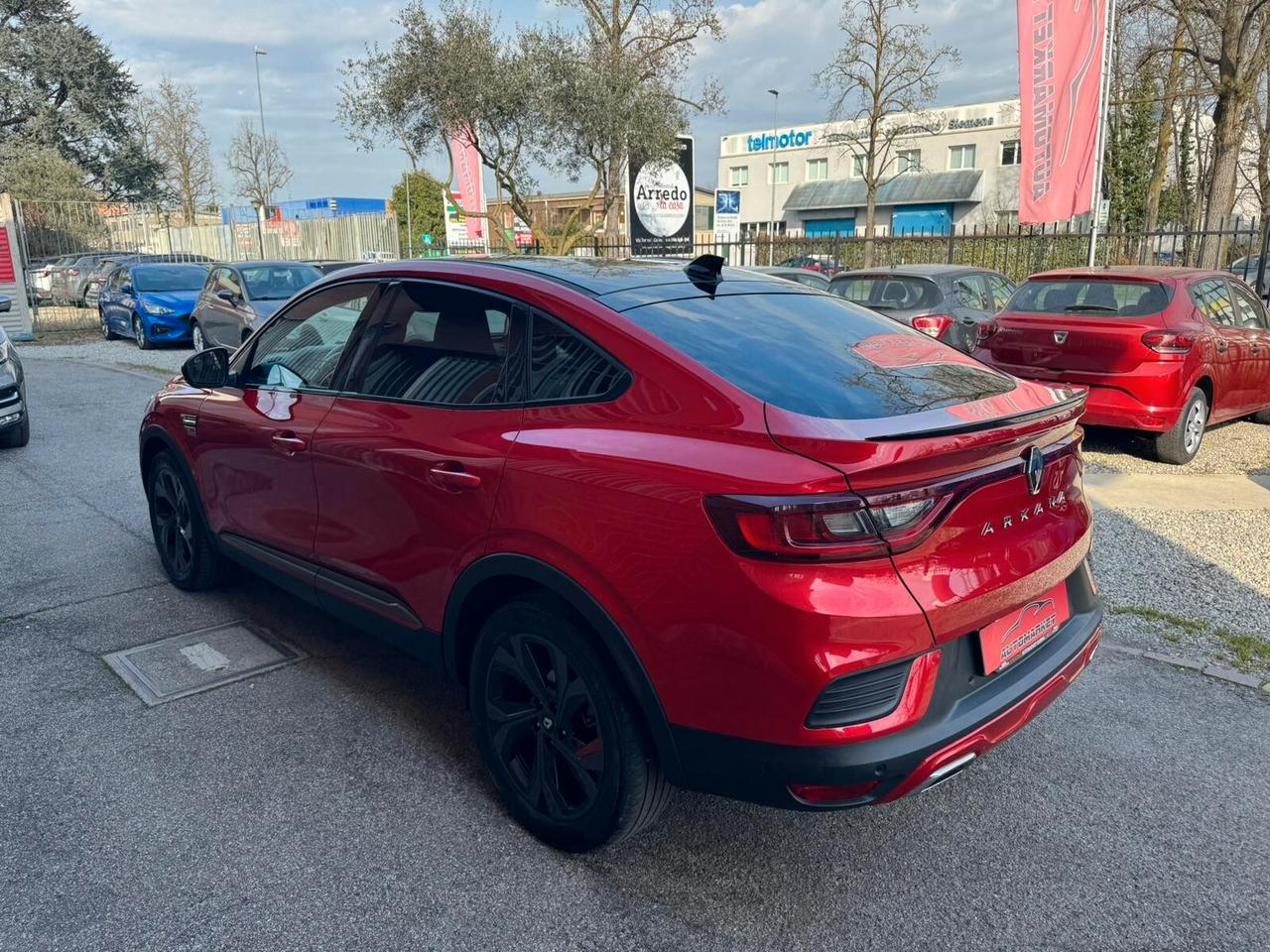Renault Arkana Hybrid E-Tech 145 CV R.S. Line