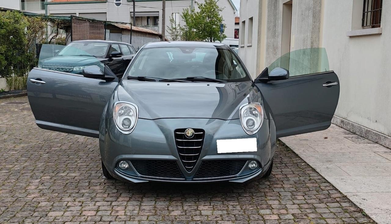 Alfa Romeo MiTo 1.6 JTDm-2 S&S Distinctive Sport Pack
