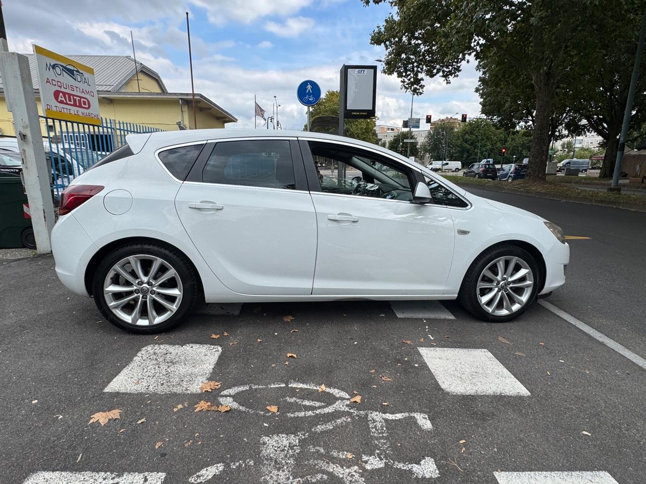 Opel Astra 1.4 Turbo 140CV 5 porte Cosmo