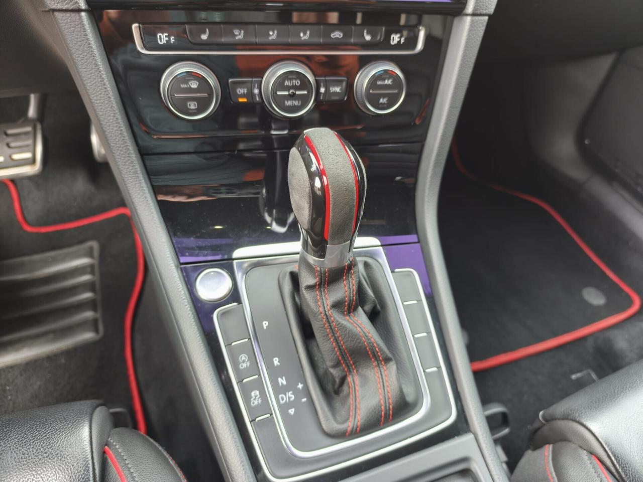 Volkswagen Golf GTI Performance 2.0 245 CV TSI DSG