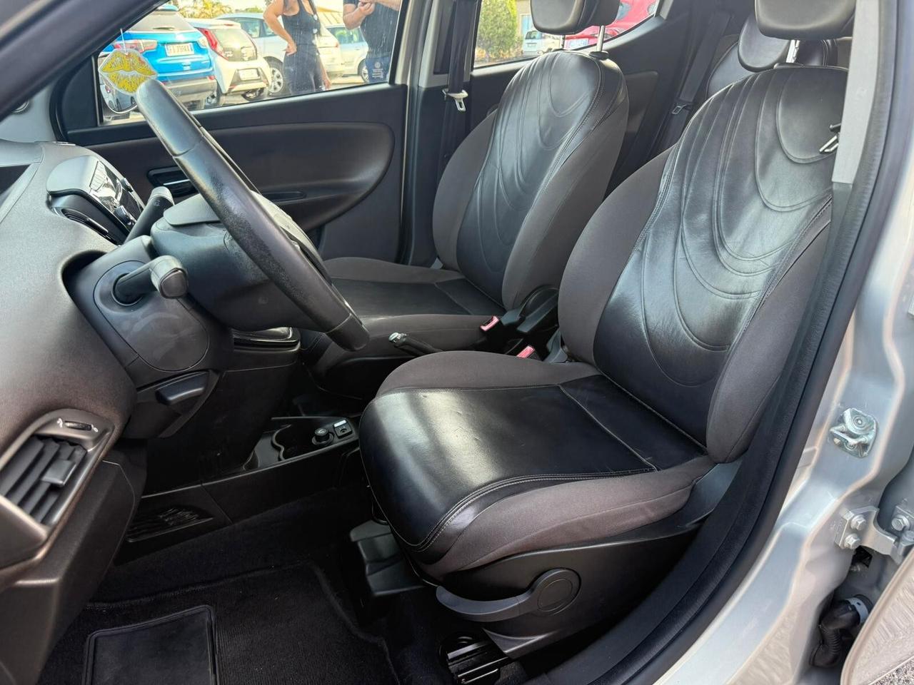 Lancia Ypsilon 1.3 MJT 16V 95 CV 5 porte S&S Gold
