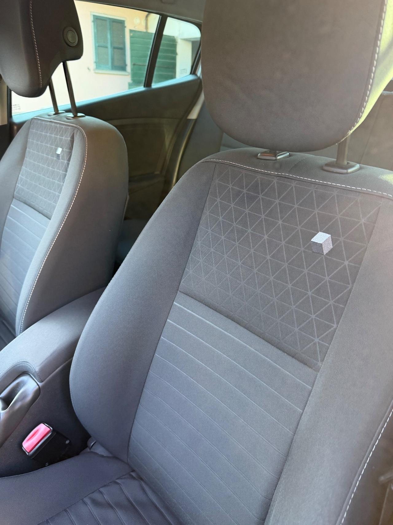 Renault MEGANE dCi 110CV LIMITED KMCERT GARANZ UNICOPR